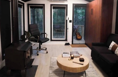 Joelton Cabin | The Nordic Villa Hideaway with Hot Tub + Sauna!