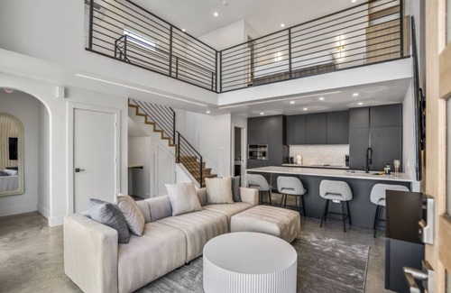 Greater East End Apartment | The O'Four Lofts Cabin, Unit C