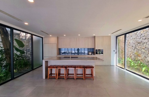 Nha Trang Villa | The Ocean Front Villa Nha Trang Abogo