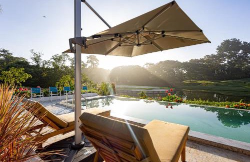 Simpang Ampat Bed & Breakfast | The Oiia Lakeview A'Famosa, Resort Melaka