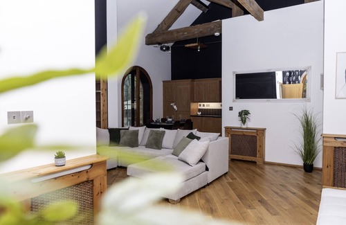 Coalbrookdale House | The Old Chapel - Telford - Sleeps 8