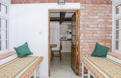 Milebrook Cottage | The Old Farmhouse, Upper Pitts