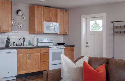 Driggs Apartment | "The Old Post Office" - Mid-Century Mod Apartment in Downtown Driggs - With W/D