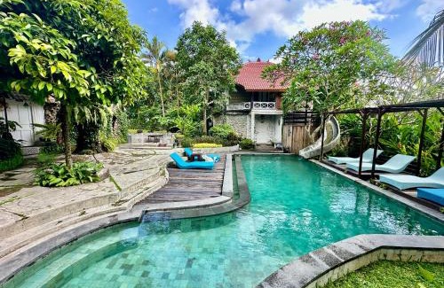 Pengosekan Hostel | The Onion Collective