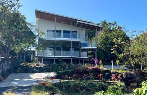 Cooktown Bed & Breakfast | The Orchid Suite - 2 Bed 1 Bath Apartment in Cooktown