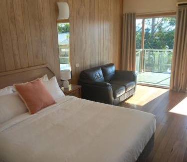 Port Macquarie Hotel | The Original Bel-Air Motel