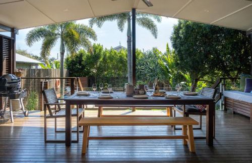 Moffat Beach House | 'The Otto' At Moffat Beach