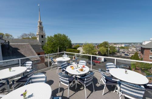 Newport Bed & Breakfast | The Outlook Inn