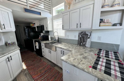 Sherrills Ford Apartment | The Overlook - A Tiny Home In Sherrills Ford