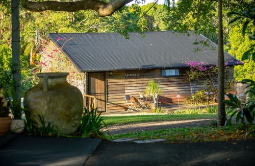 West Woombye House | The Packing Shed - rustic timber cottage on beautiful acreage