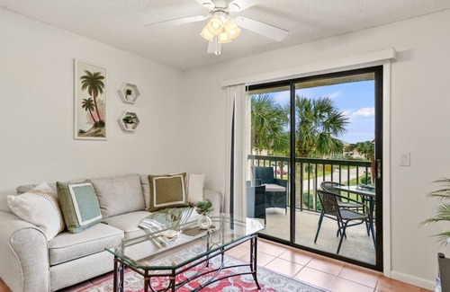 Butler Beach Apartment | The Palm| Walk to the Beach!