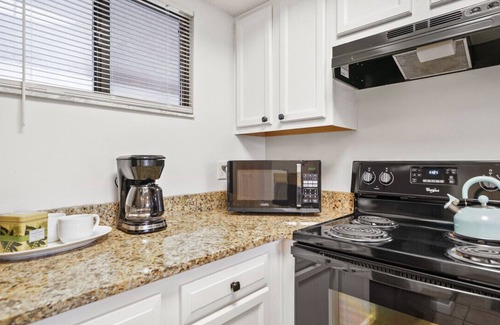 Butler Beach Apartment | The Palm| Walk to the Beach!