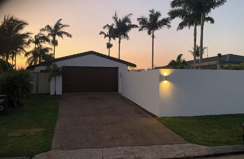 Mountain Creek House | The Palms Mooloolaba Water front home