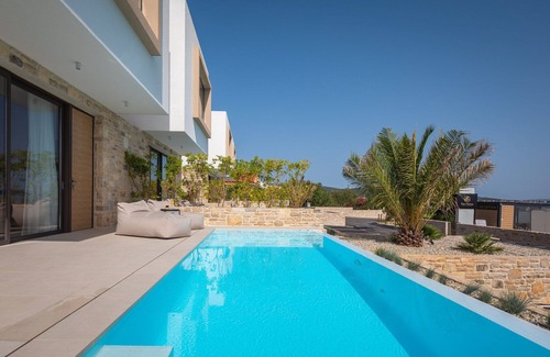 Tkon Villa | The Palms Resort - Villa Beach IV