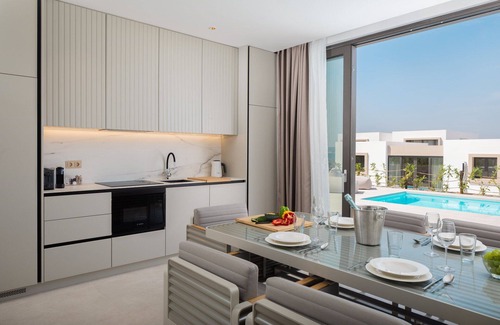 Tkon Villa | The Palms Resort - Villa Dream IV