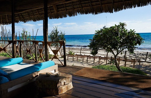 Michamvi Villa | THE PALMS VILLA - Six Bedroom Villa, Sleeps 12