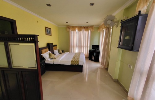 Moolakadai Hotel | The Paradise by Prasanth