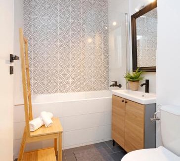 Drumul Taberei Apartment | The Pearl of Drumul Taberei + Netflix