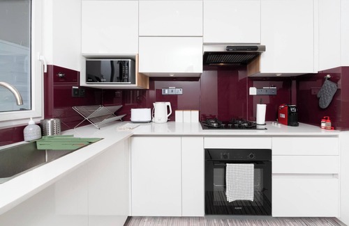 Bambalapitiya Apartment | The Pendennis Fern in Colpetty