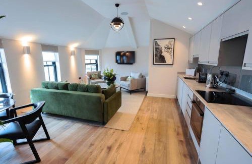 Ramsgate Apartment | The Penthouse Suite - Harbour Views- Ramsgate