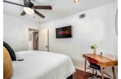 MacGregor House | The Perfect Inner City Getaway!