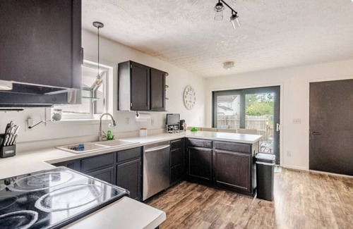 Grove City House | The Perfect Pause