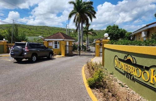 Falmouth Apartment | The perfect spot in safe gated community, access to beach & shopping area.