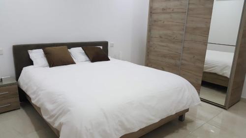 Bellavista Apartment | The Pines