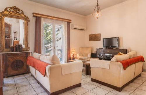 Nafplion City Centre Apartment | The Pirate's Mansion Nafplio