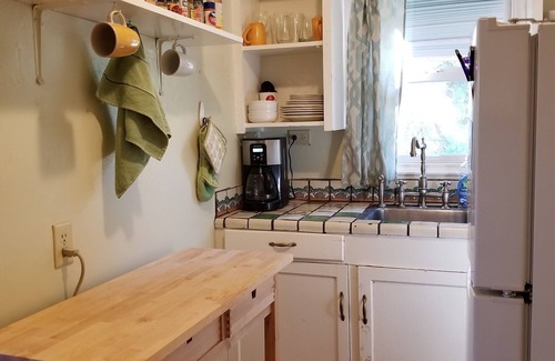 Jefferson Park Cottage | The Place on Waverly Adobe Guest House
