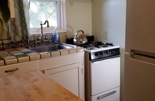 Jefferson Park Cottage | The Place on Waverly Adobe Guest House