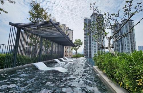Kampung Puah Seberang Apartment | The Play Suite@Pano. MRT. Free Parking. Self C/In
