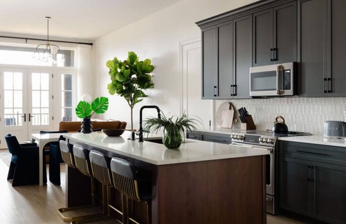 Prospect Hotel | The Plume at The Purple Martin - 1 bed 1 bath unit in Norton Commons