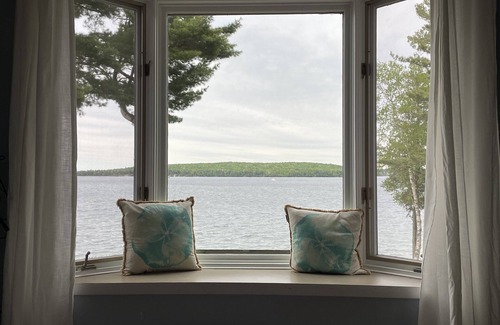 Munising House | The POINT and Cottage - Lakefront property with spectacular views!