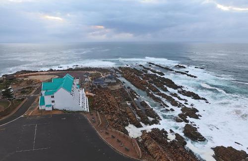 Mossel Bay Hotel | The Point Hotel & Spa