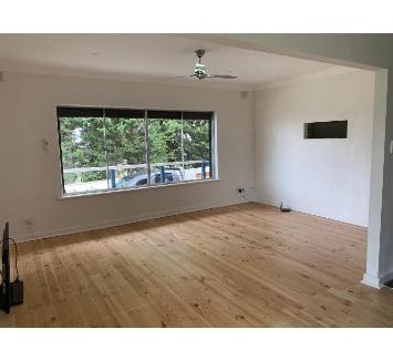 Seacliff Park House | The pool Beach house