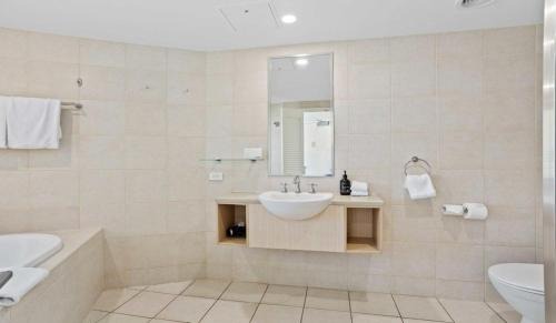 Kingscliff Apartment | The Pool Resort Kingscliff - 2BR Dual Key and 1BR (6216/6217) - Holiday Management Co.