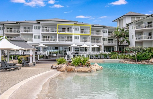 Kingscliff Apartment | The Pool Resort Kingscliff - Studio Ocean and Pool View (3303) - Holiday Management Co.