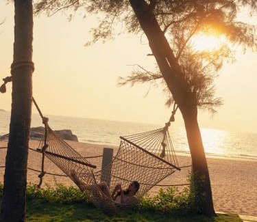 Gujjadi Hotel | The Postcard on the Arabian Sea