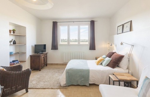 Prunay-en-Yvelines Other | The Presles Farm "Côté Cour" - 35 m2 - 2/4 pers in the heart of the fields