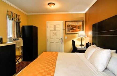 Tunkhannock Hotel | The Prince Hotel