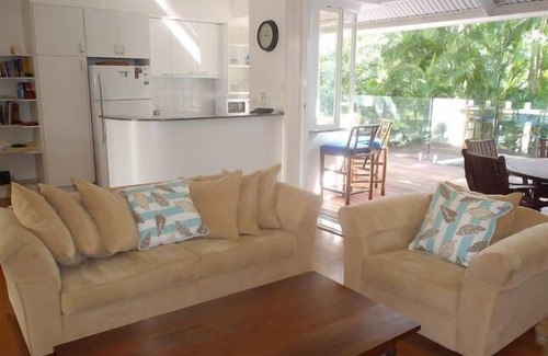 Port Douglas Villa | The Private Beach Villa with private heated pool/Brand New Bathroom