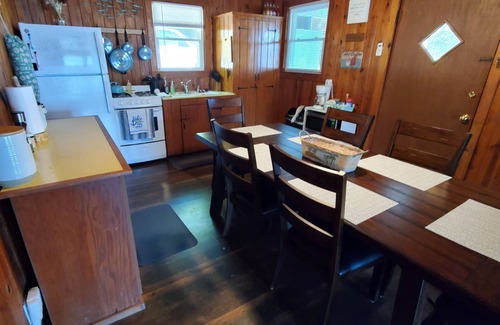 Prosperity Cabin | The Quack Shack