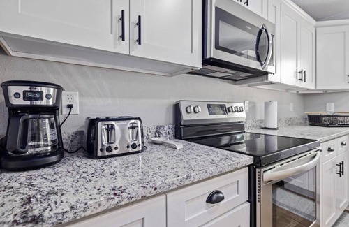 Avis Oaks House | The Quiet Oasis