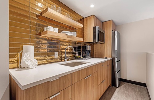 Connecticut Ave - K Street Hotel | The Quincy, an Ascend Collection Hotel