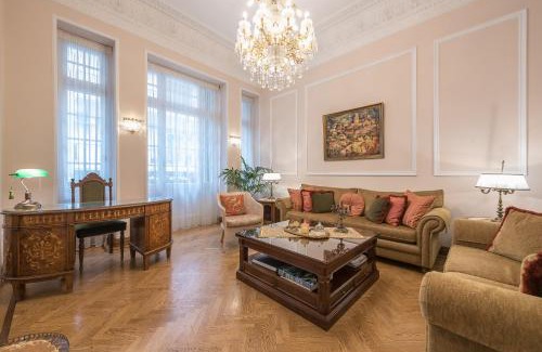 Athens City Centre Apartment | The Rare Luxury Gem in Kolonaki Sq - near Syntagma