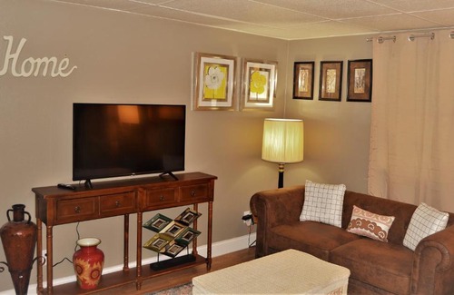 Grand Forks Apartment | The Red 6