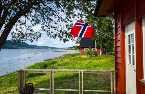 Laukeng House | The Red Fjordhouse