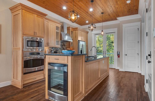 Steinhatchee House | The Redfish-Sleeps 10, walk to Sea Hag Marina