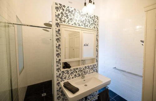 Bendigo House | The Residence of MacKenzie Quarters CBD Bendigo